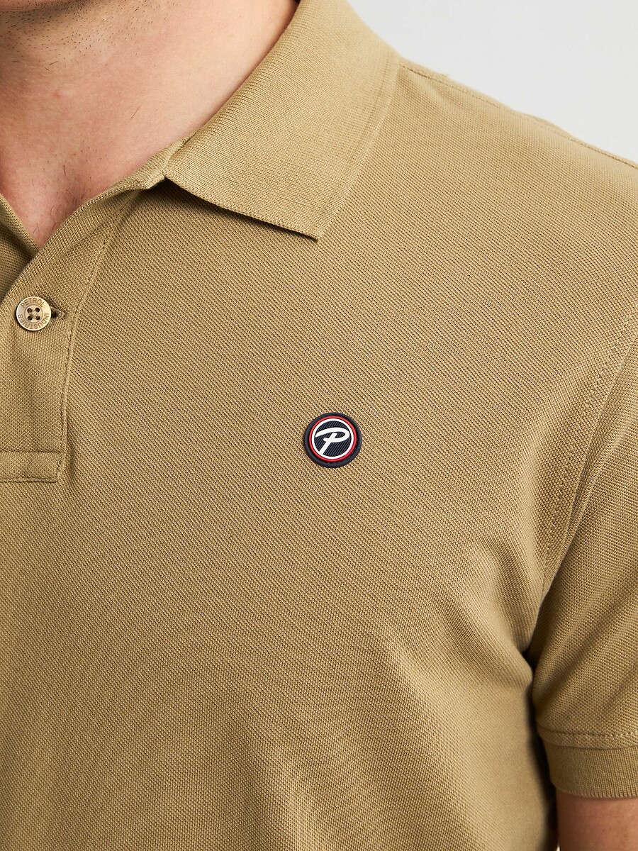 INDÚSTRIAS DE GASOLINA<br>Polo Effen recht