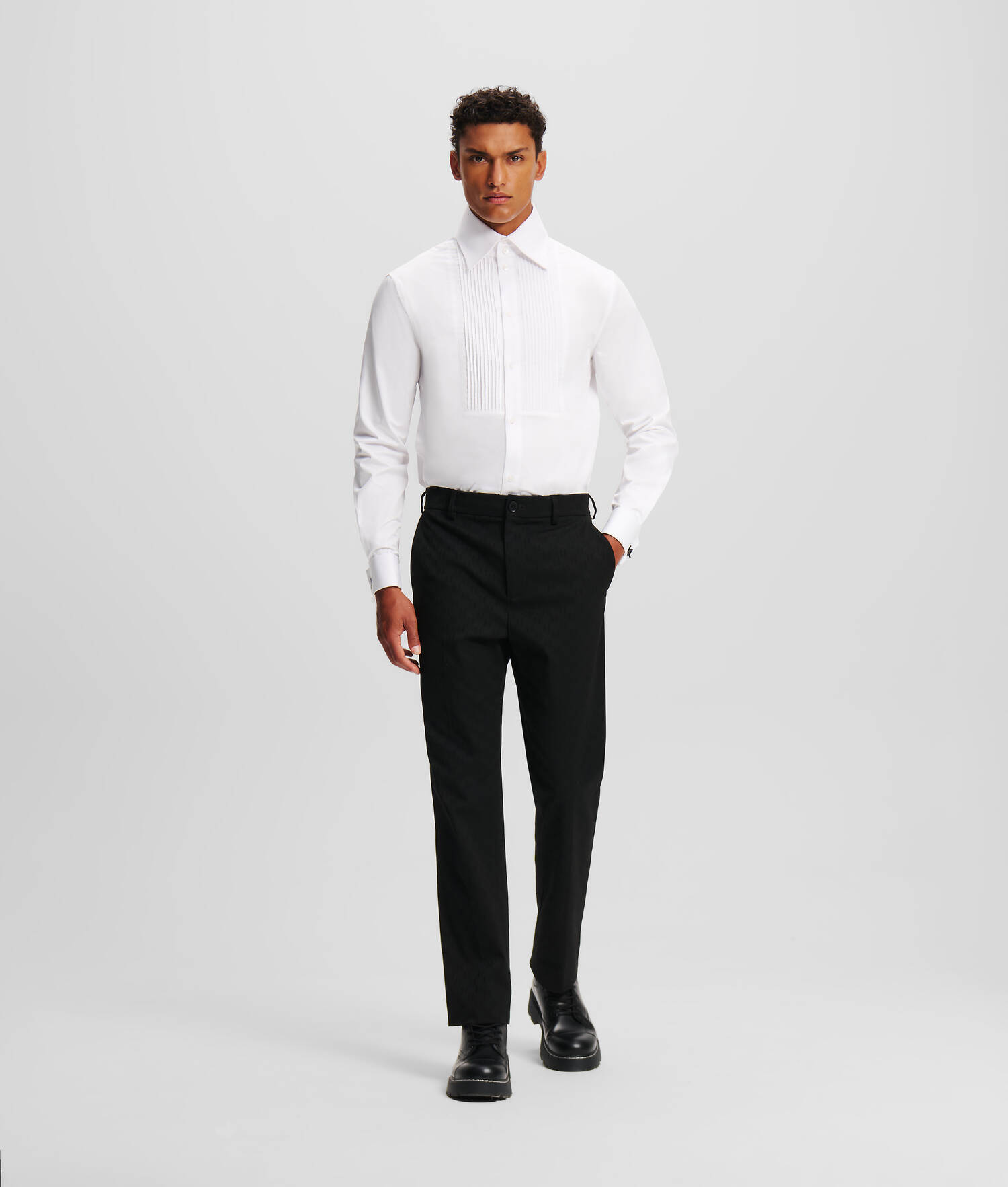 CHEMISE À PLASTRON PLISSÉ