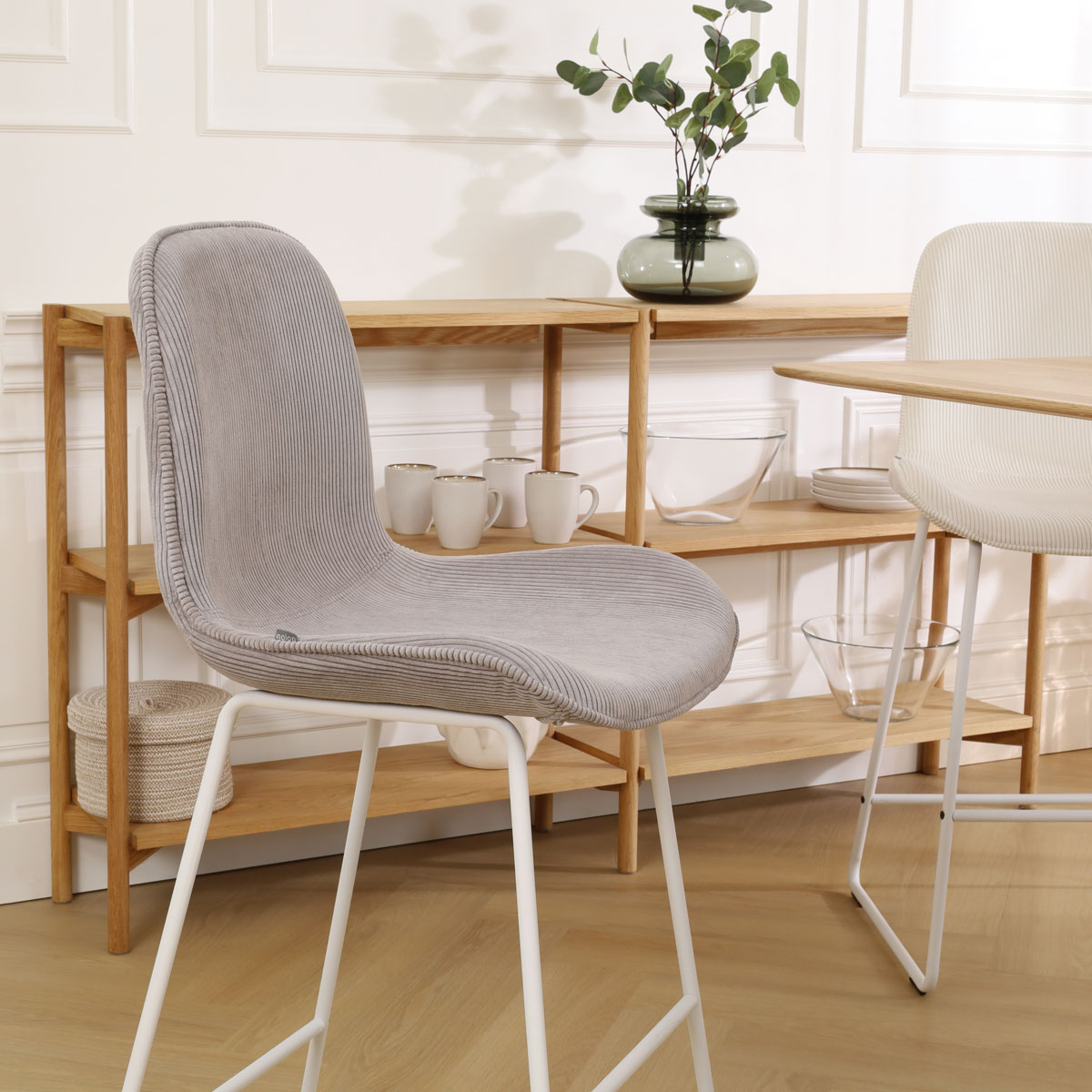 Barkruk Nino-Fé rib warm grijs - wit onderstel - 65 cm