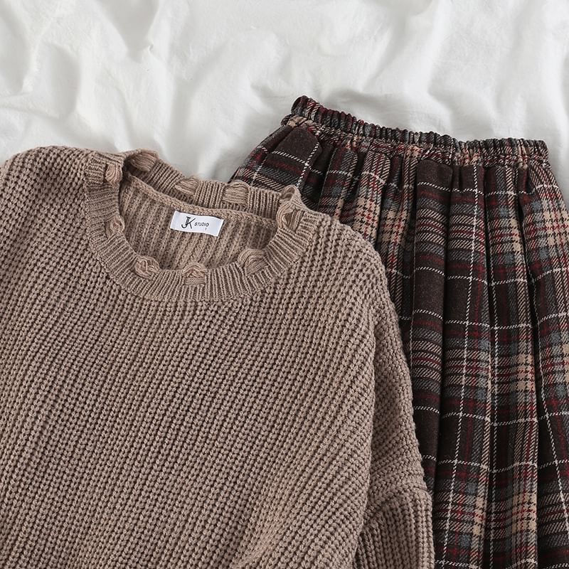 DIYI - Versleten losse trui / geruite midi-rok