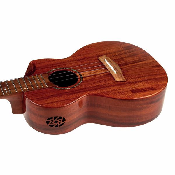Flight Mustang Tenor EQ-A Ukulele