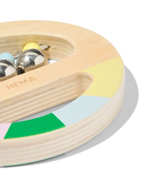 hochet en bois