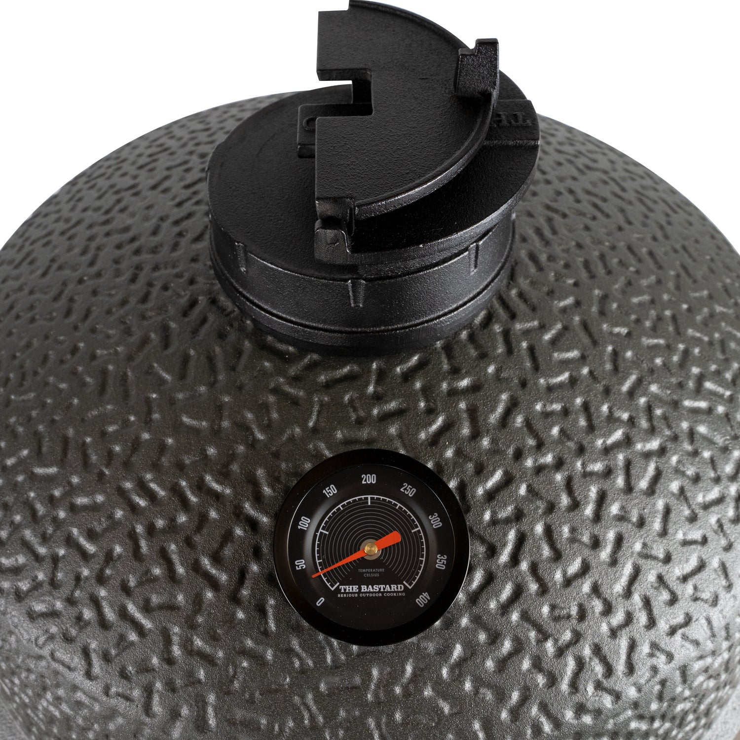 The Bastard kamado barbecue VX Large Complete D 47 H 131 cm