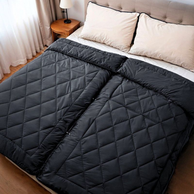 HappyBed - 4 Seizoenendekbed - Tweepersoonsdekbed - 200x220 - Hoesloos Dekbed met Print - Black
