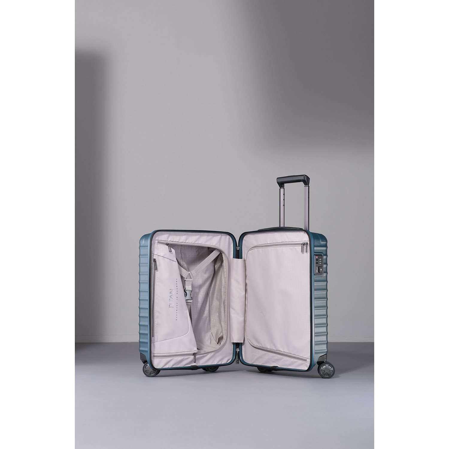 TITAN Litron 4 Wheel Trolley S petrol