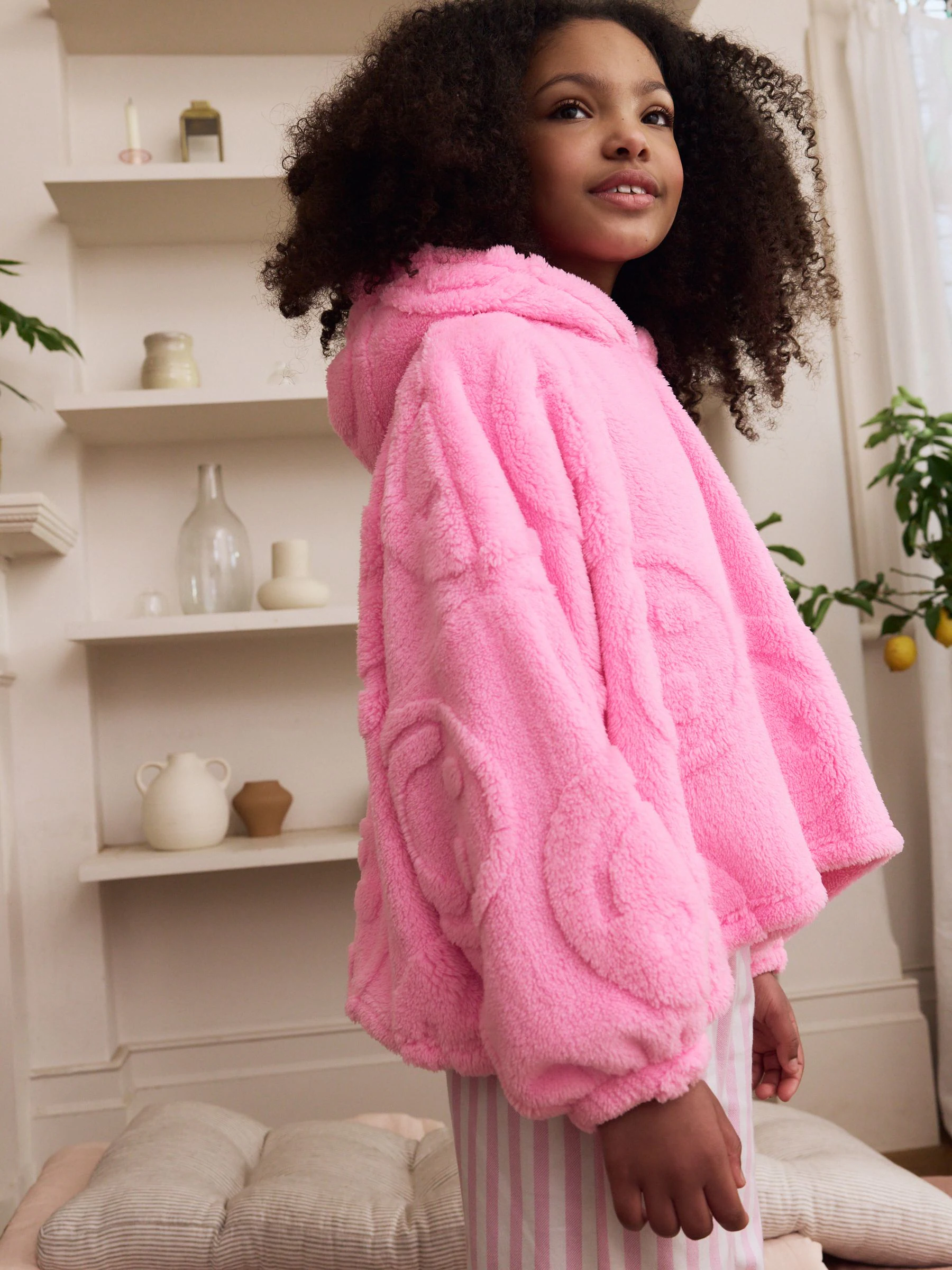 Roze - Jacquard fleecedeken met vrolijk gezicht, cropped en met capuchon (3-16jr)