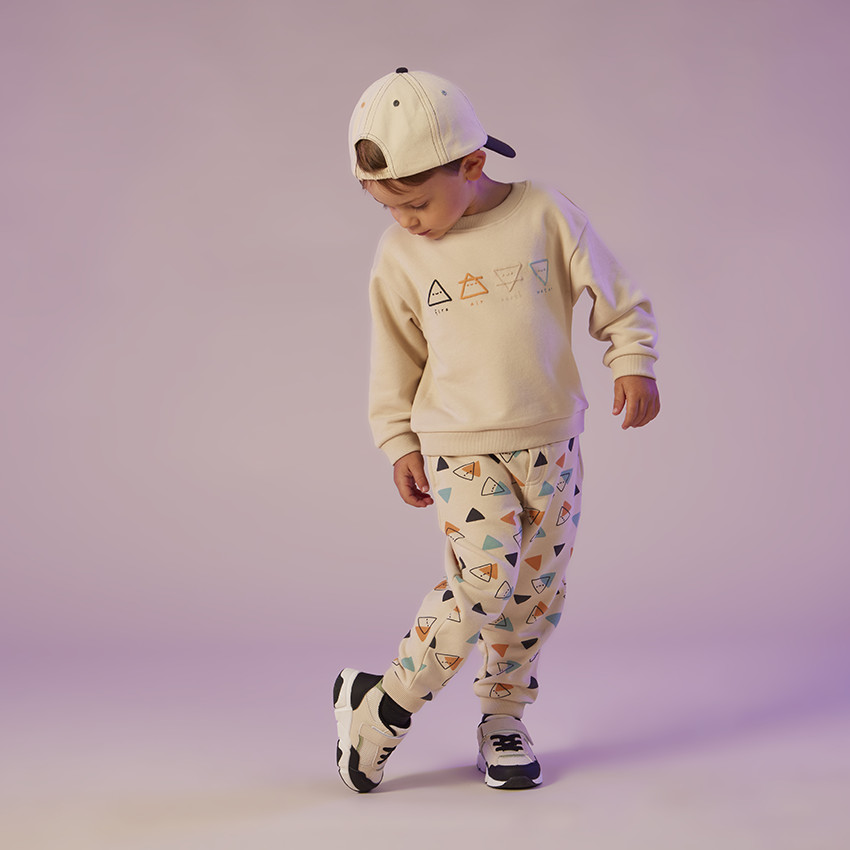 Ensemble jogging oversize motifs triangles pour bébé garçon