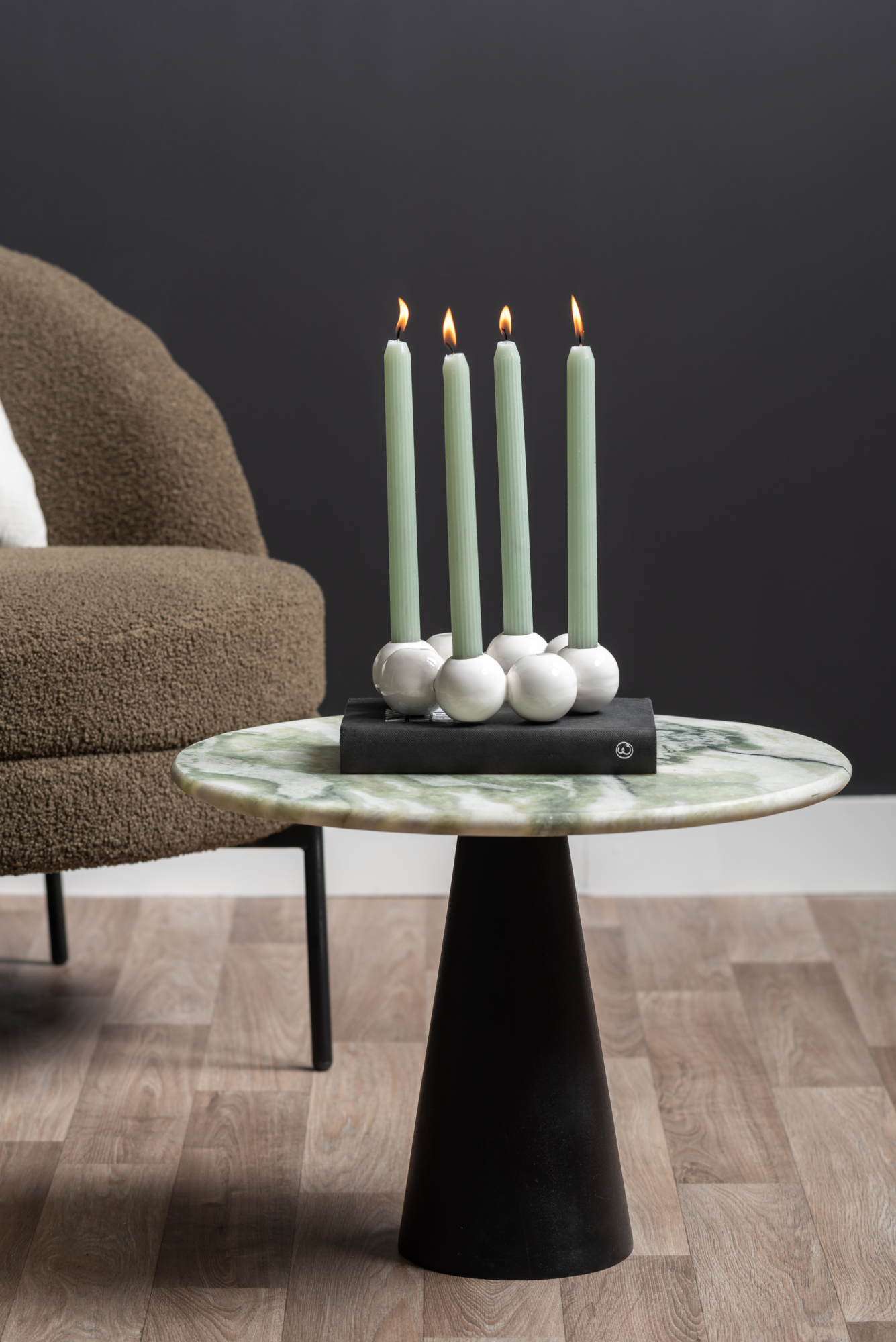 Table Force wide marble himalayan green, black mango wood base