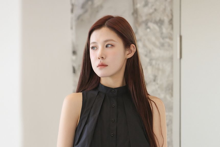 SIMPLE BLACK - Mouwloos effen mesh paneel asymmetrisch overhemd