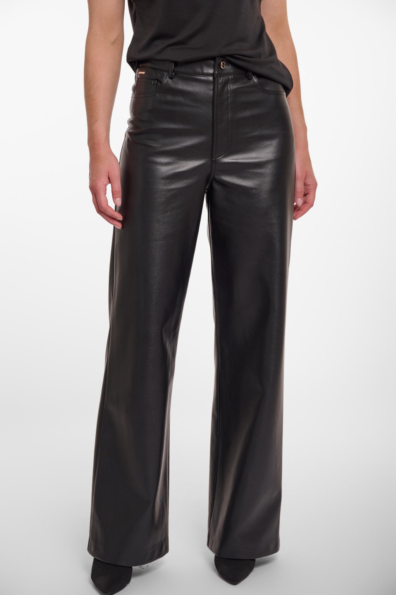 Rino & Pelle - Corian Short Length Straight Leg Pants - Black