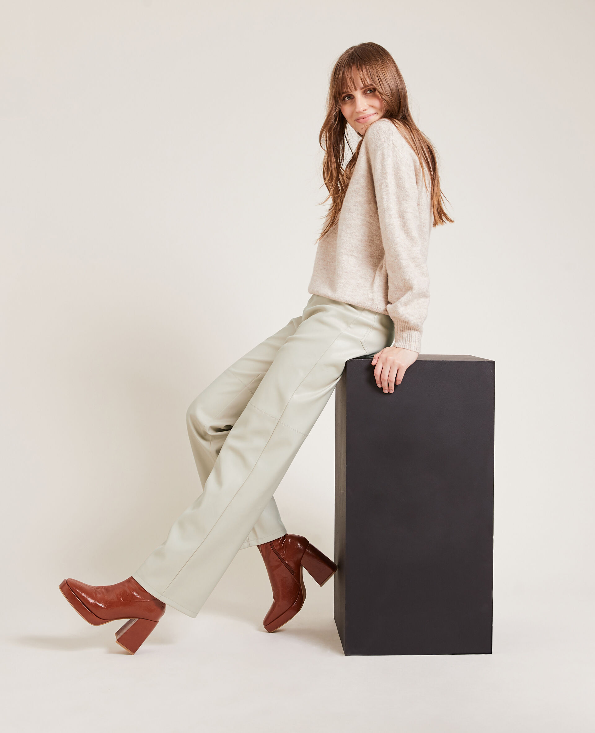 Pantalon droit en simili cuir - Écru