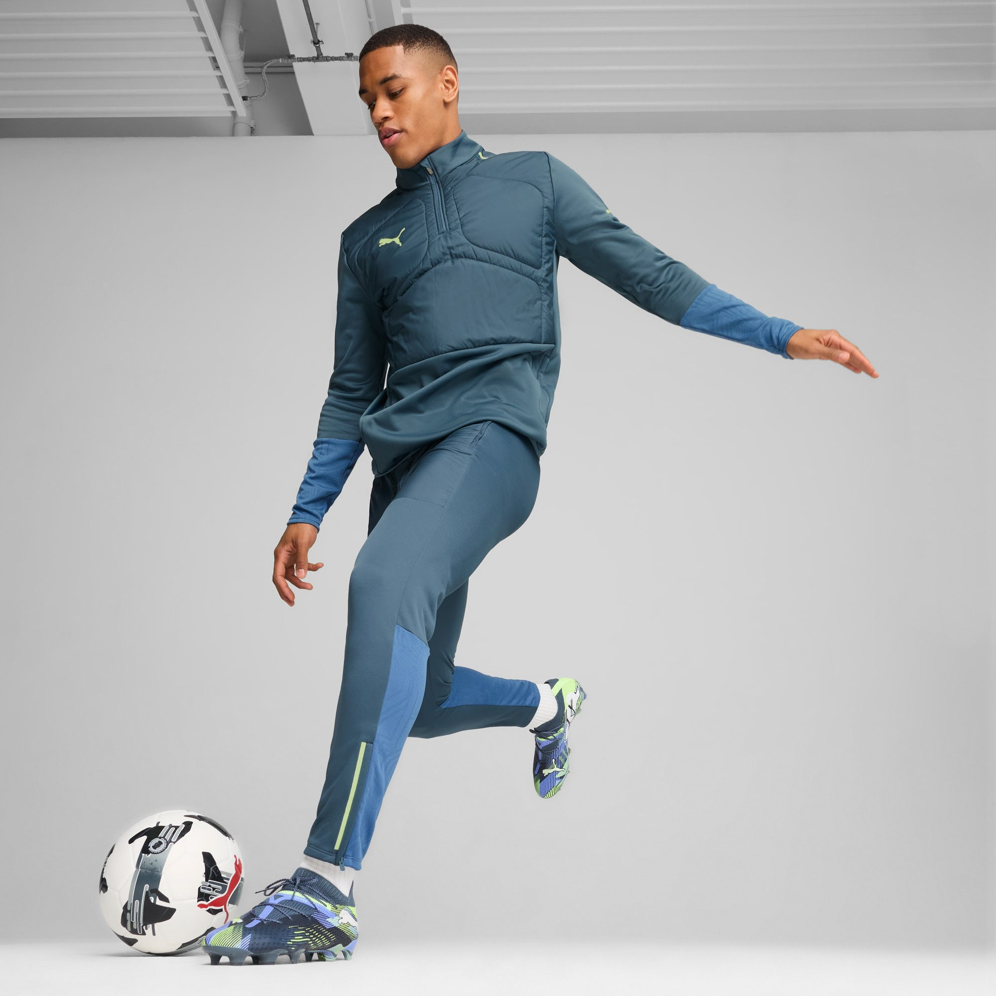 Future 7 Ultimate FG/AG Gray Skies/PUMA White/Fizzy Apple
