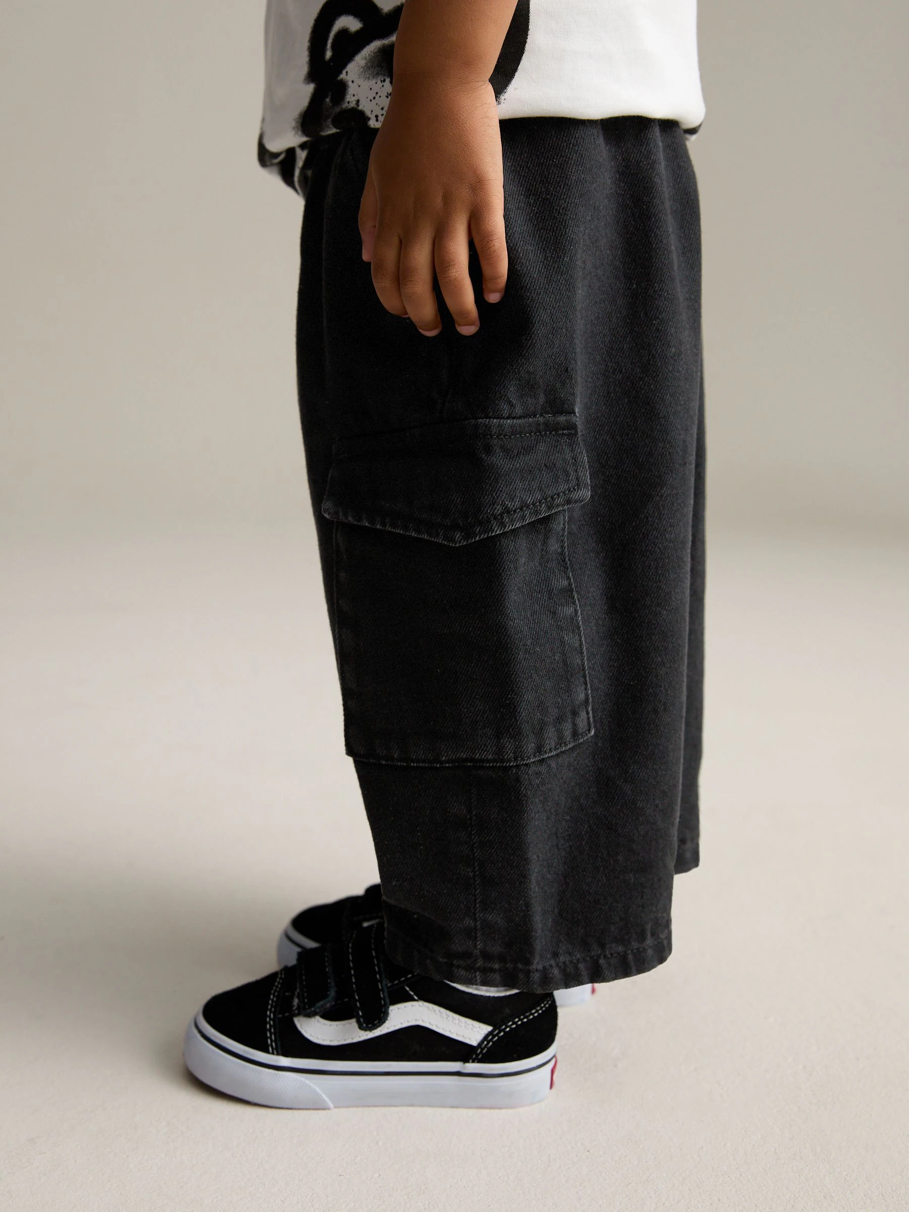 Zwart denim - 100% katoenen cargobroek met wijde pijpen en elastische taille (3mnd-7jr)