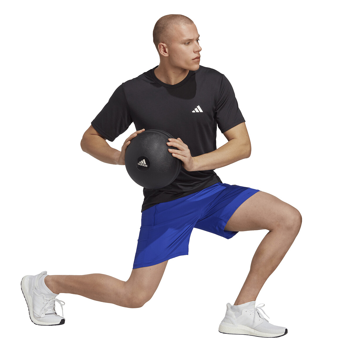 Camiseta adidas Performance para treino, itens essenciais para o conforto.