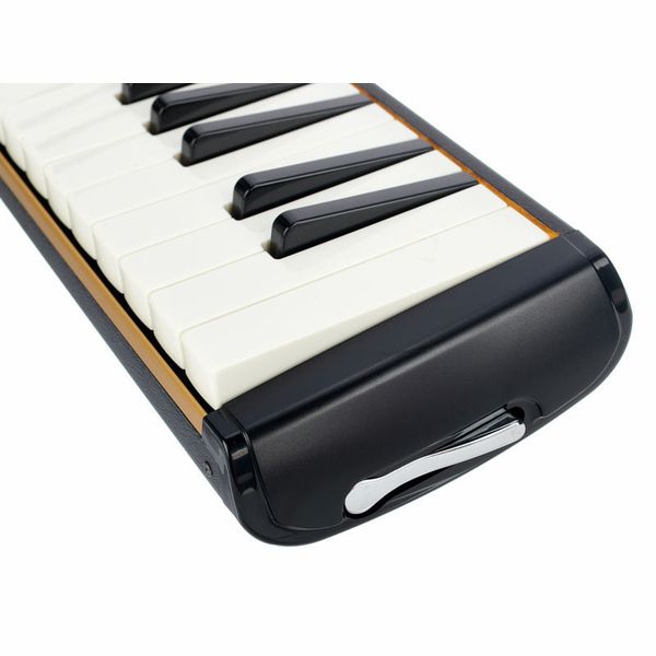 Suzuki M-37C Melodion