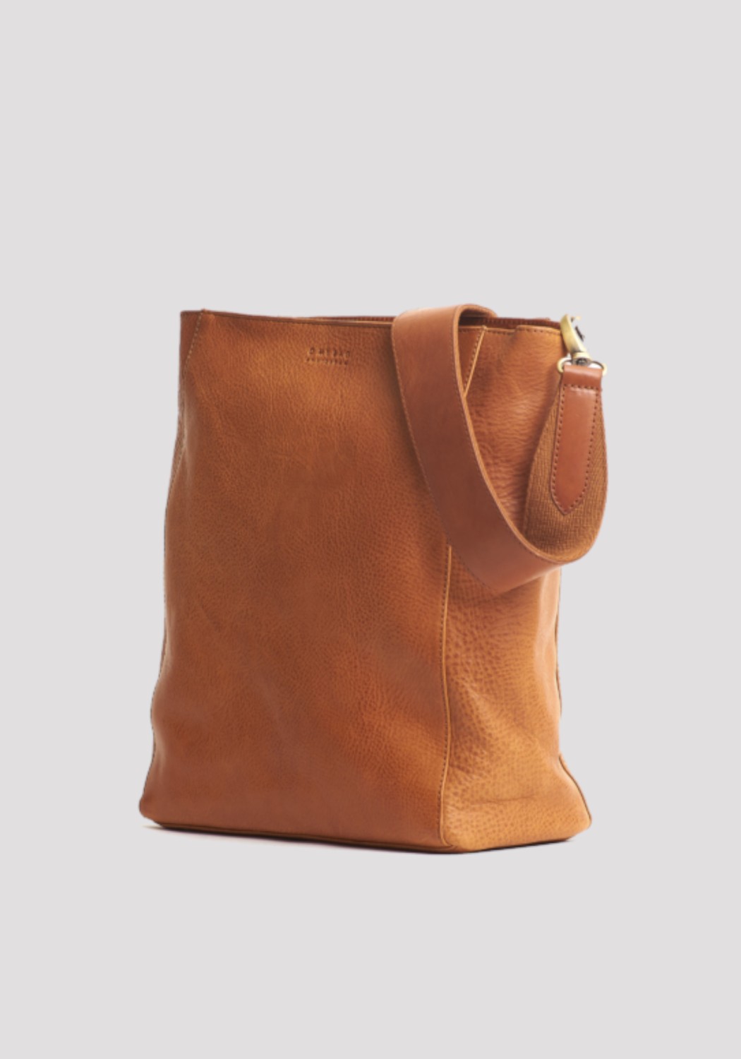 O My Bag Leder-Shopper Sofia Eco-Stromboli Leather Cognac