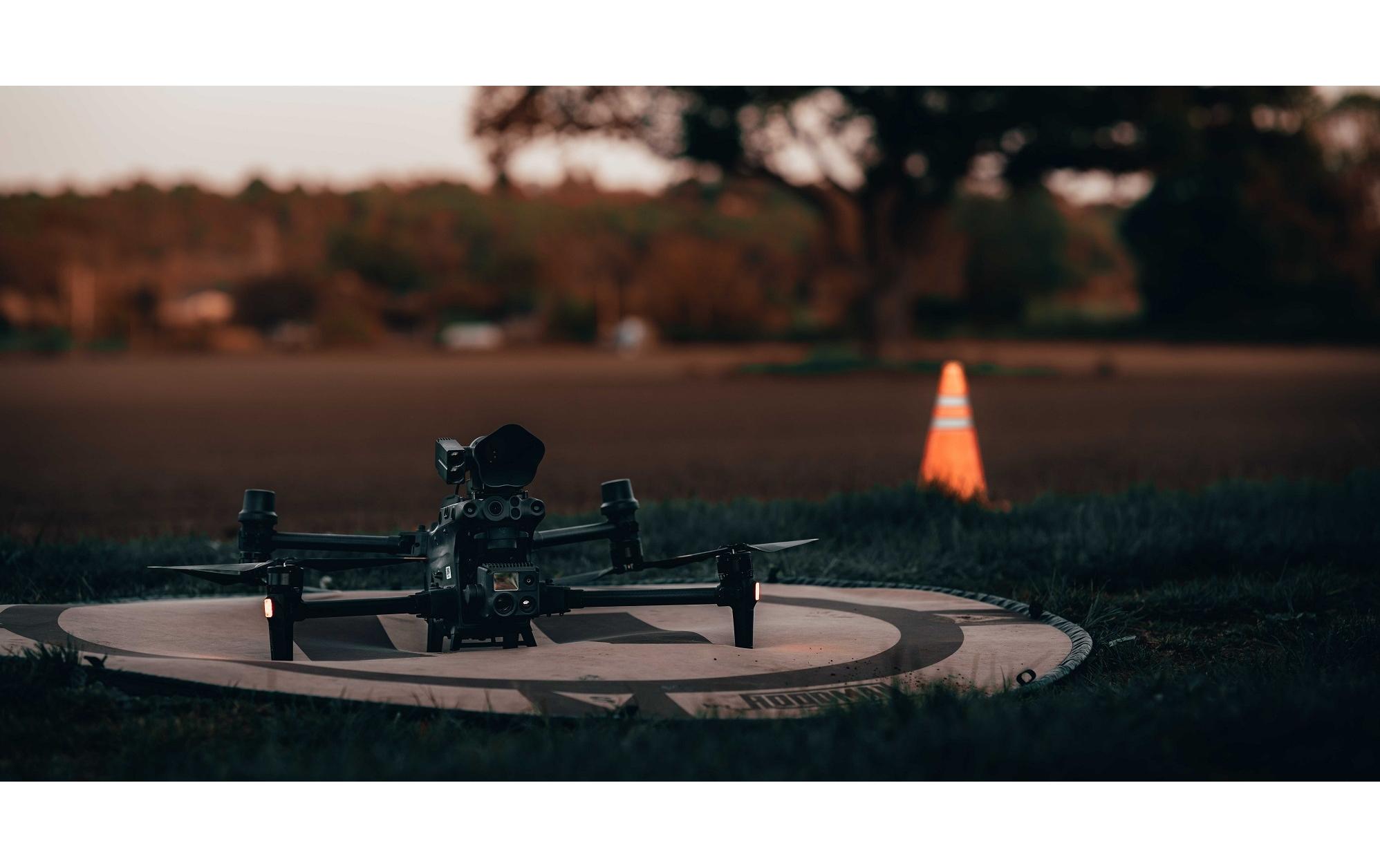 DroneControl FirstResponder V2 1 Jahres Lizenz<br>Verschlüsselte Peer-to-Peer-Live-Streaming- und Fernsteuerungssoftware für Notdienste