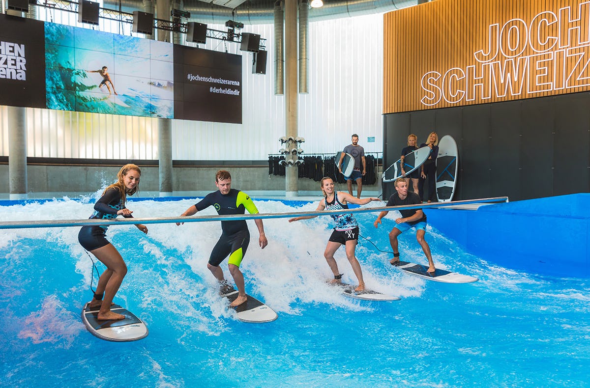 Indoor-Surfkurs in Taufkirchen bei München als Geschenk