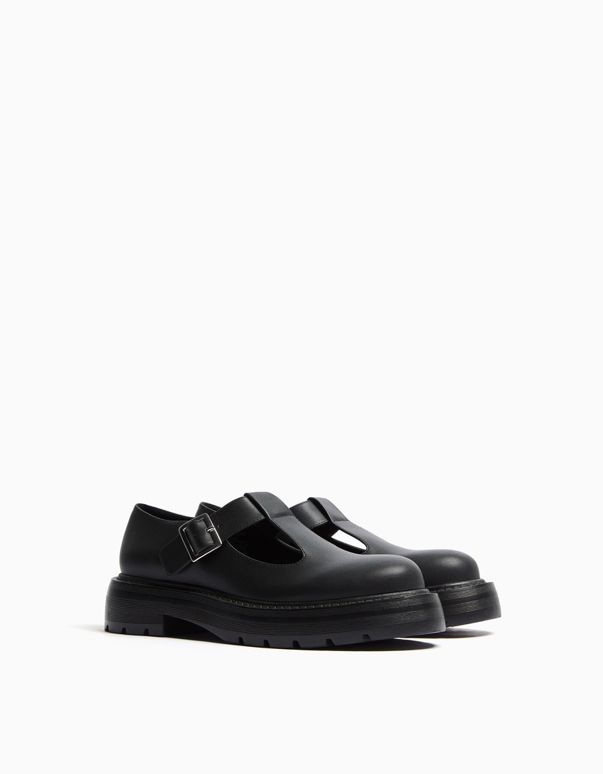 Sapatos Mary Jane baixos