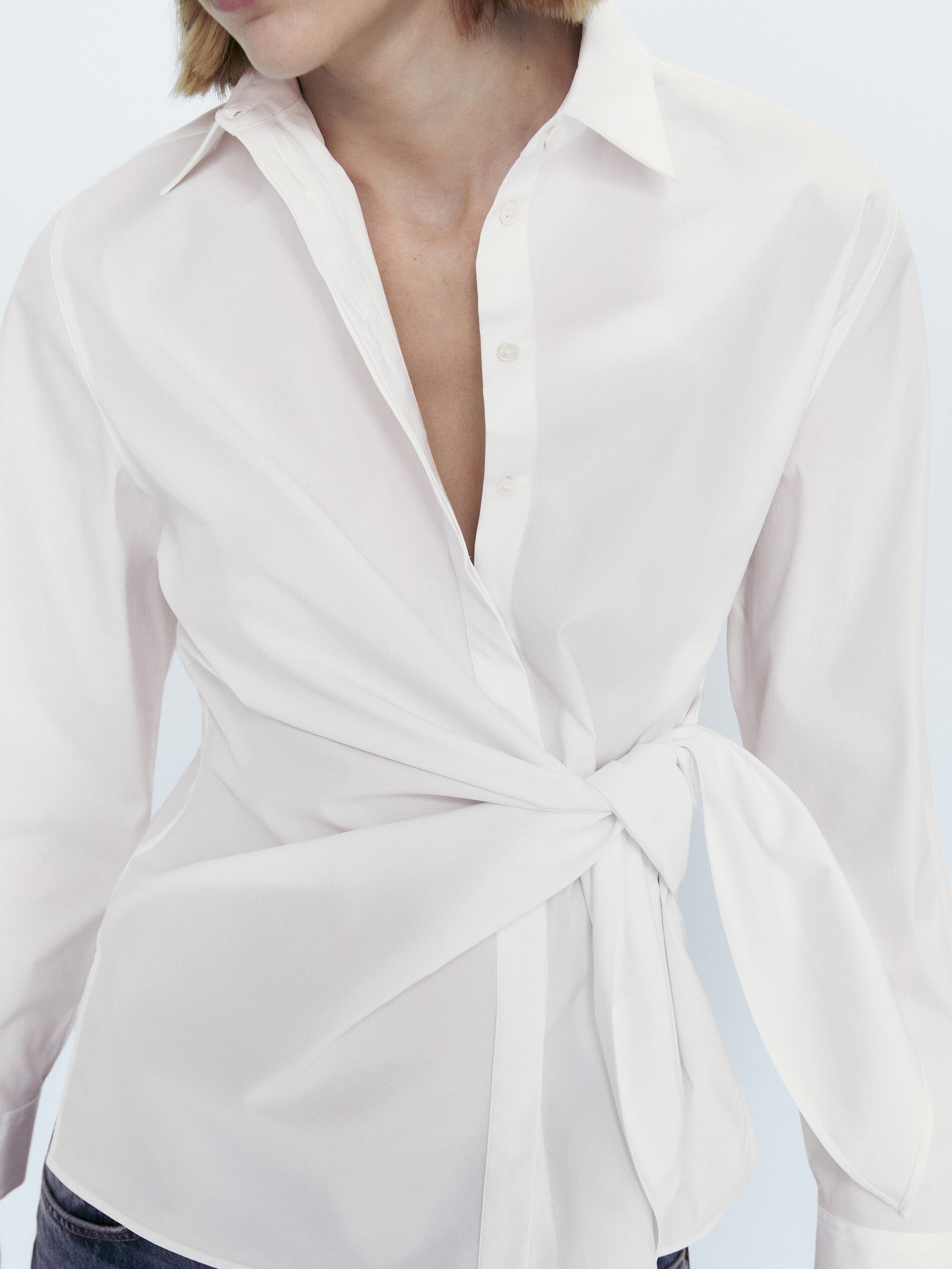 Camisa de popeline com detalhe de nó - BRANCA