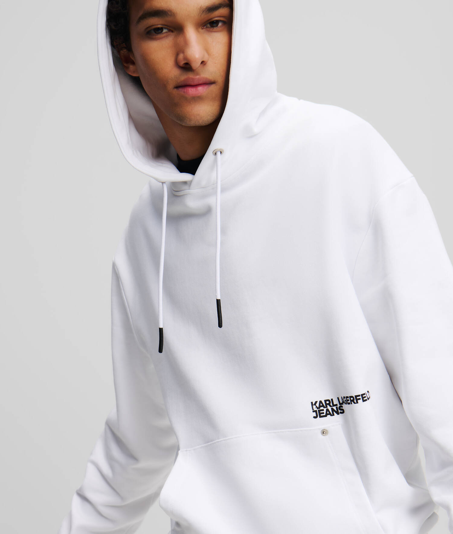 SWEAT À CAPUCHE AVEC IMPRIMÉ GRAPHIQUE - Blanc