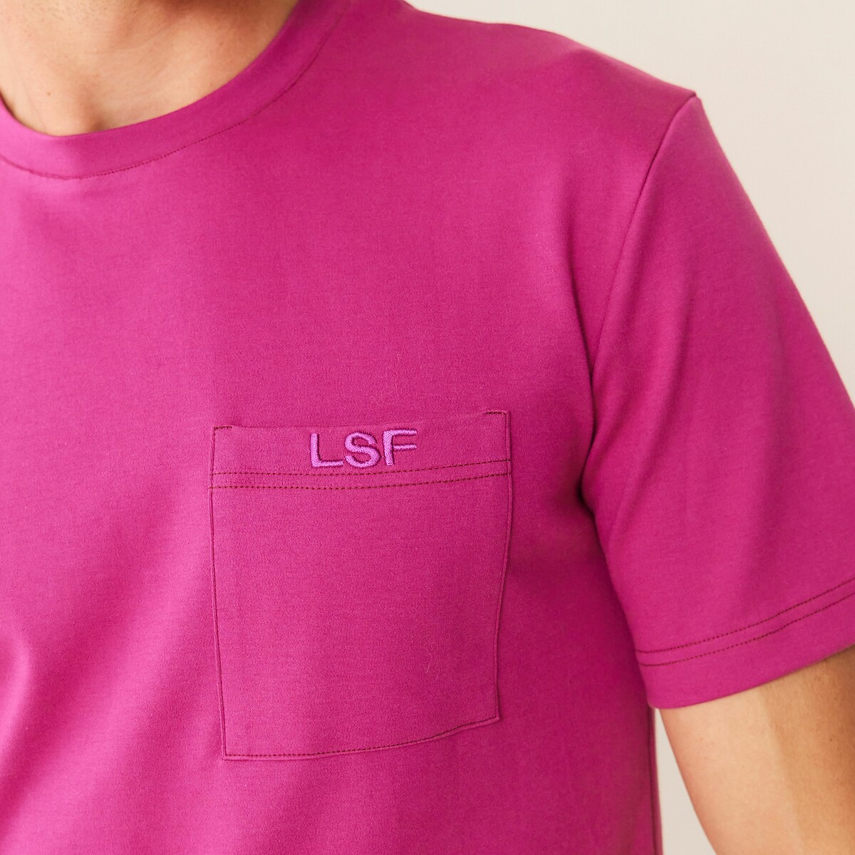 LE SLIP FRANCAIS<br>Camiseta de manga curta com bolso no peito