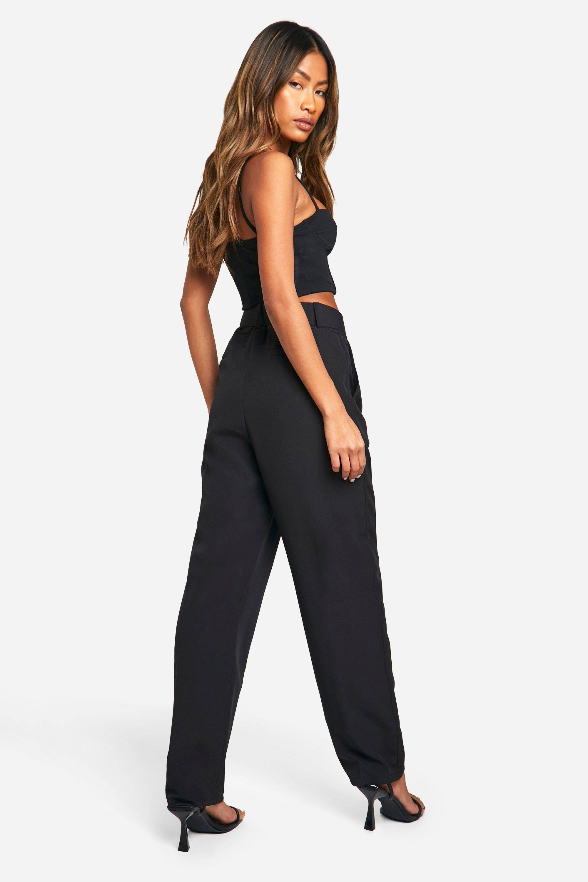 boohoo Pantalon ras-du-cou à ceinture
