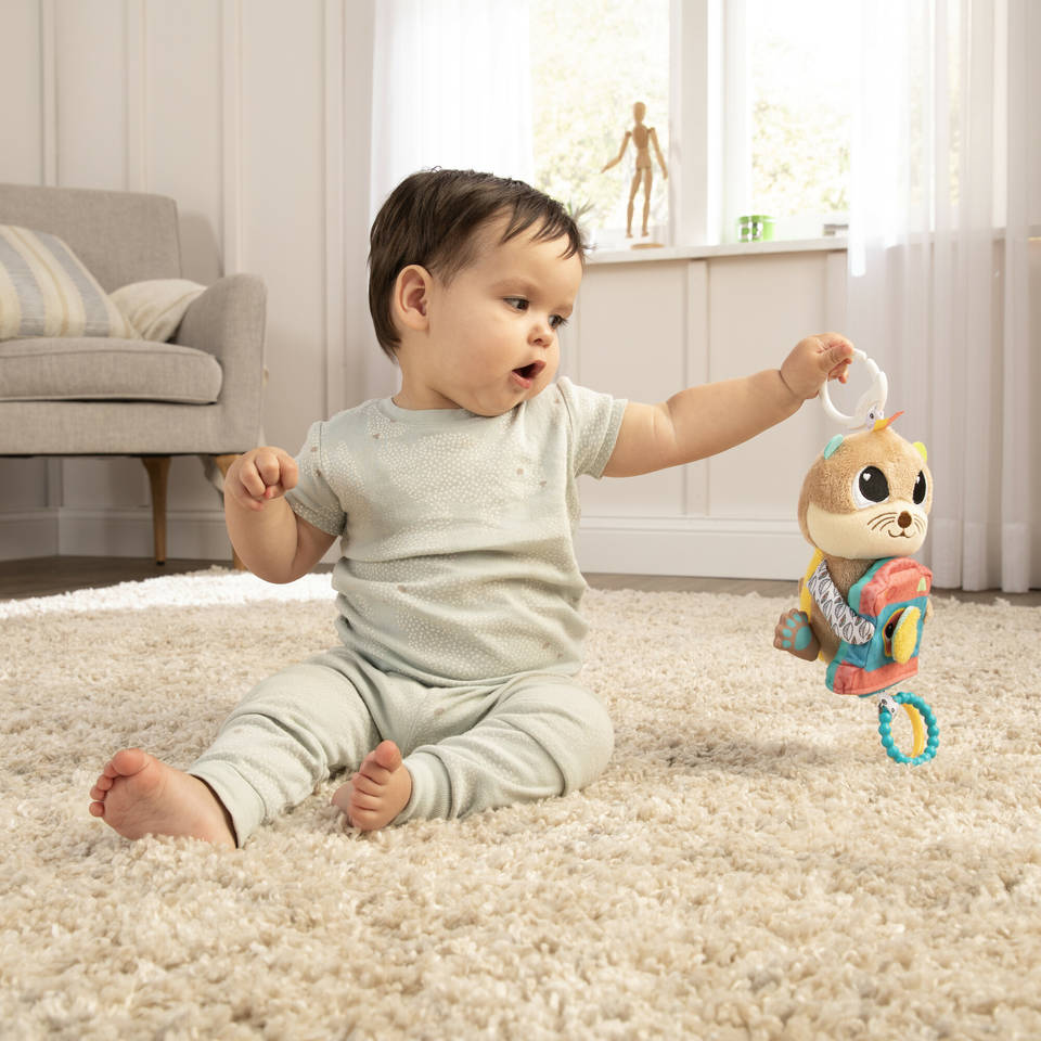 Lamaze Clip & Go otter