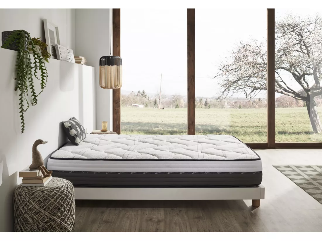 Matelas viscoélastique 140x190 Latex Carbon Plus 27 cm +/-2 Fermeté moyenne-élevée.
