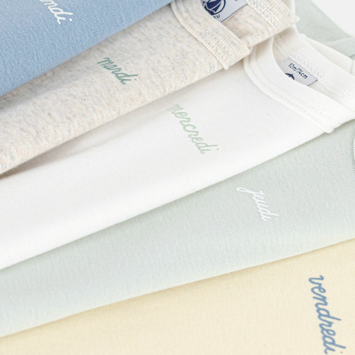 PETIT BATEAU<br>Conjunto de 5 bodies de manga comprida