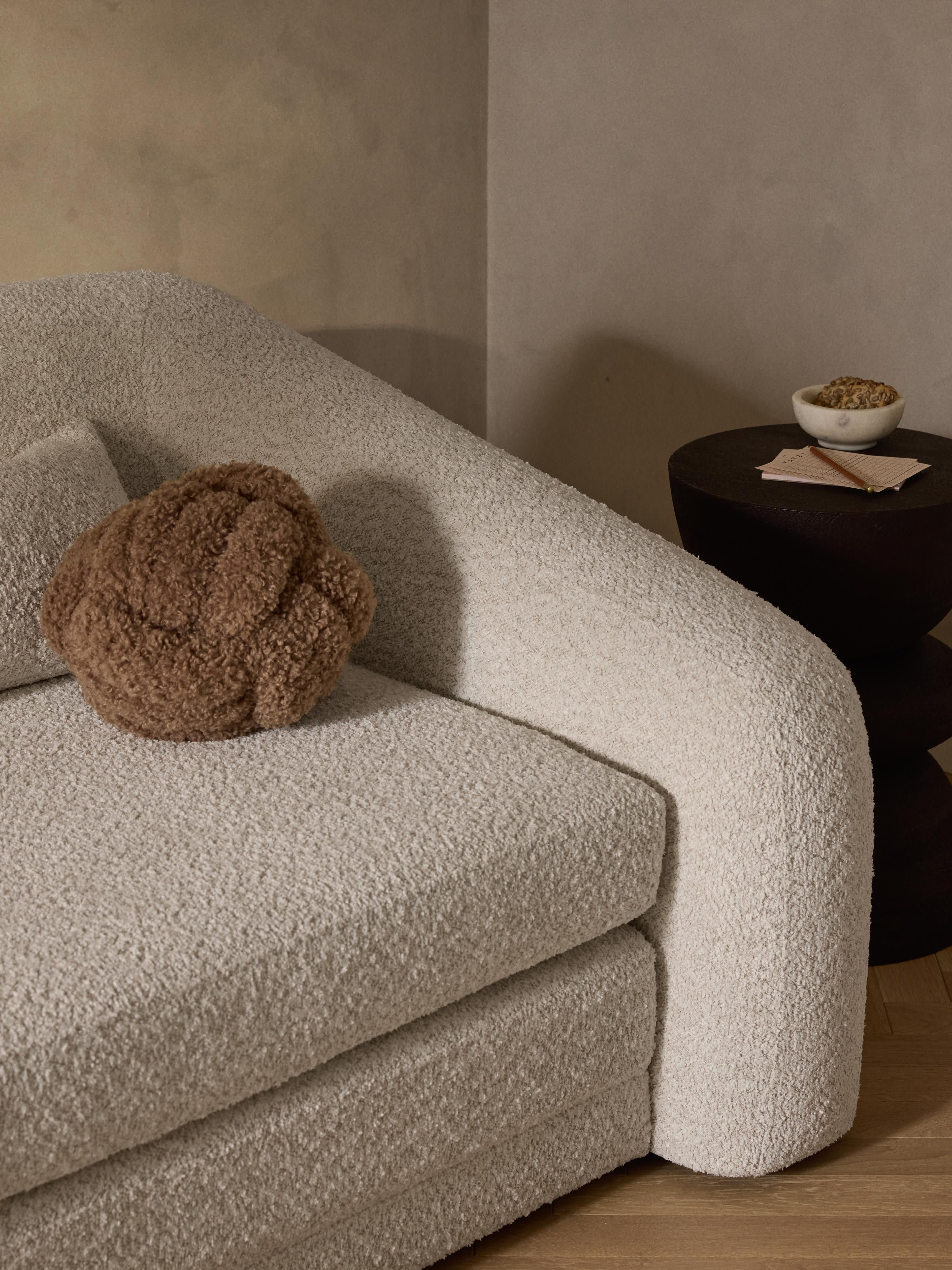 Slaapbank Eliot (2-zits) uit teddy-bouclé