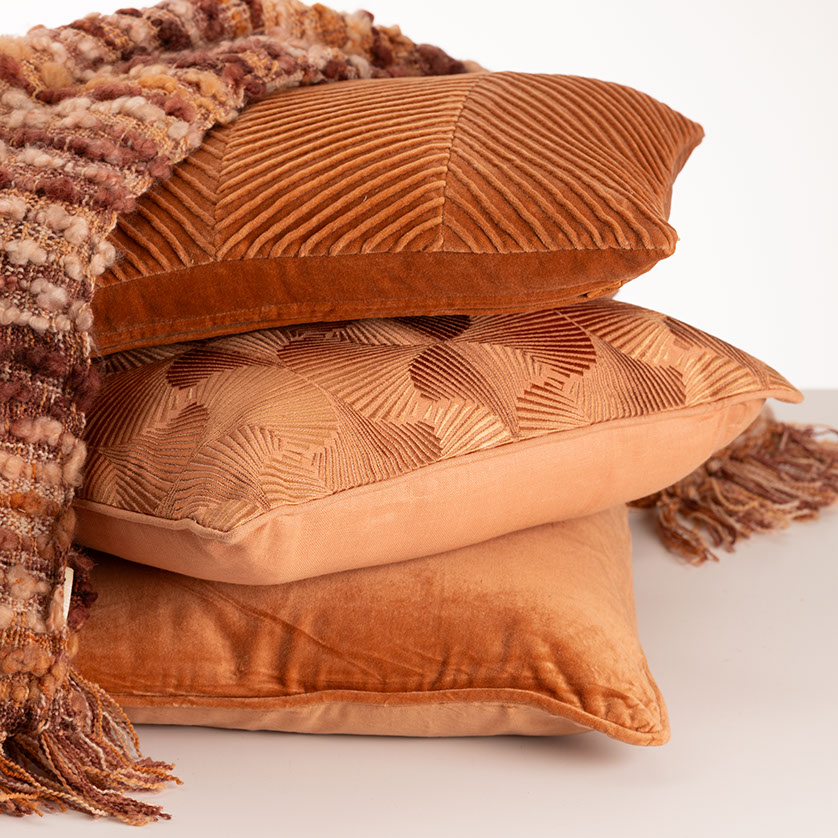 Sierkussen velours Tucked allover orangebrass 35x50 cm