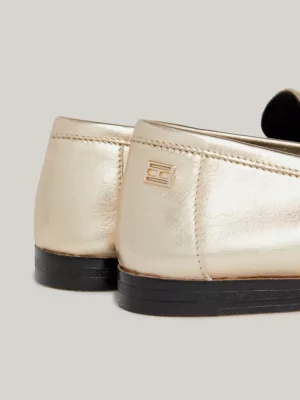 Mocassins Essenciais em Couro Metalizado