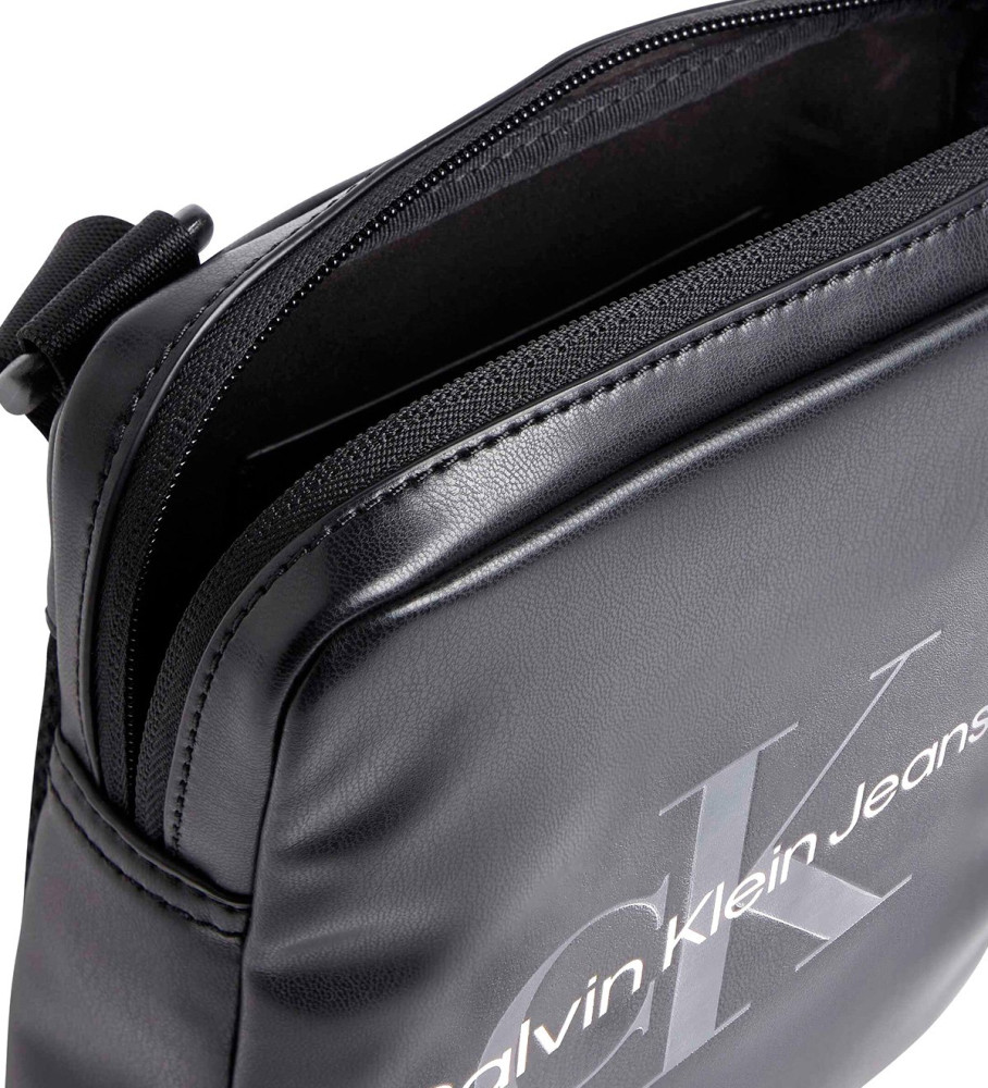Bolsa transversal Calvin Klein Jeans Monogram Soft Reporter preta