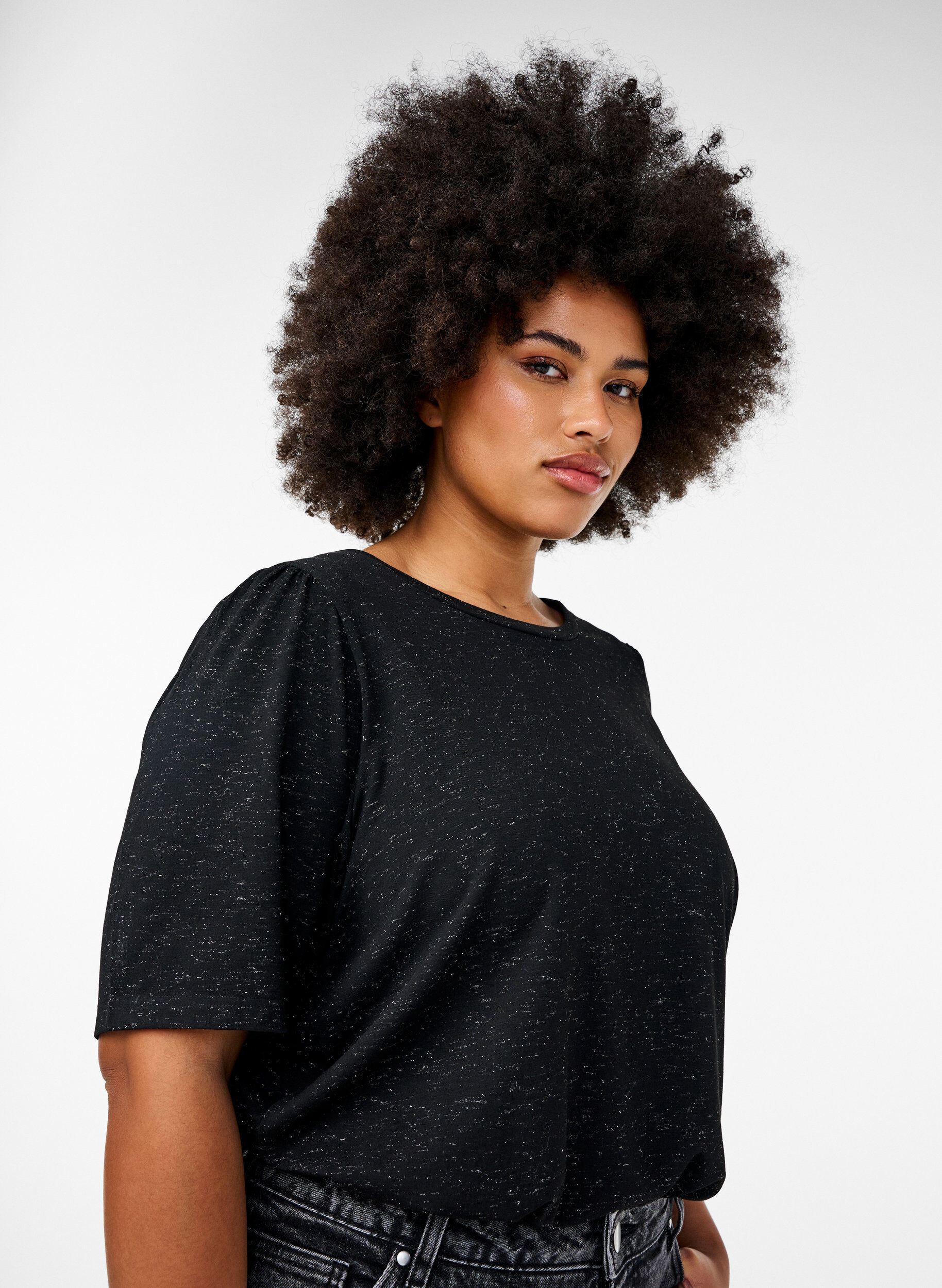 T-shirt med glitter og korte pufærmer