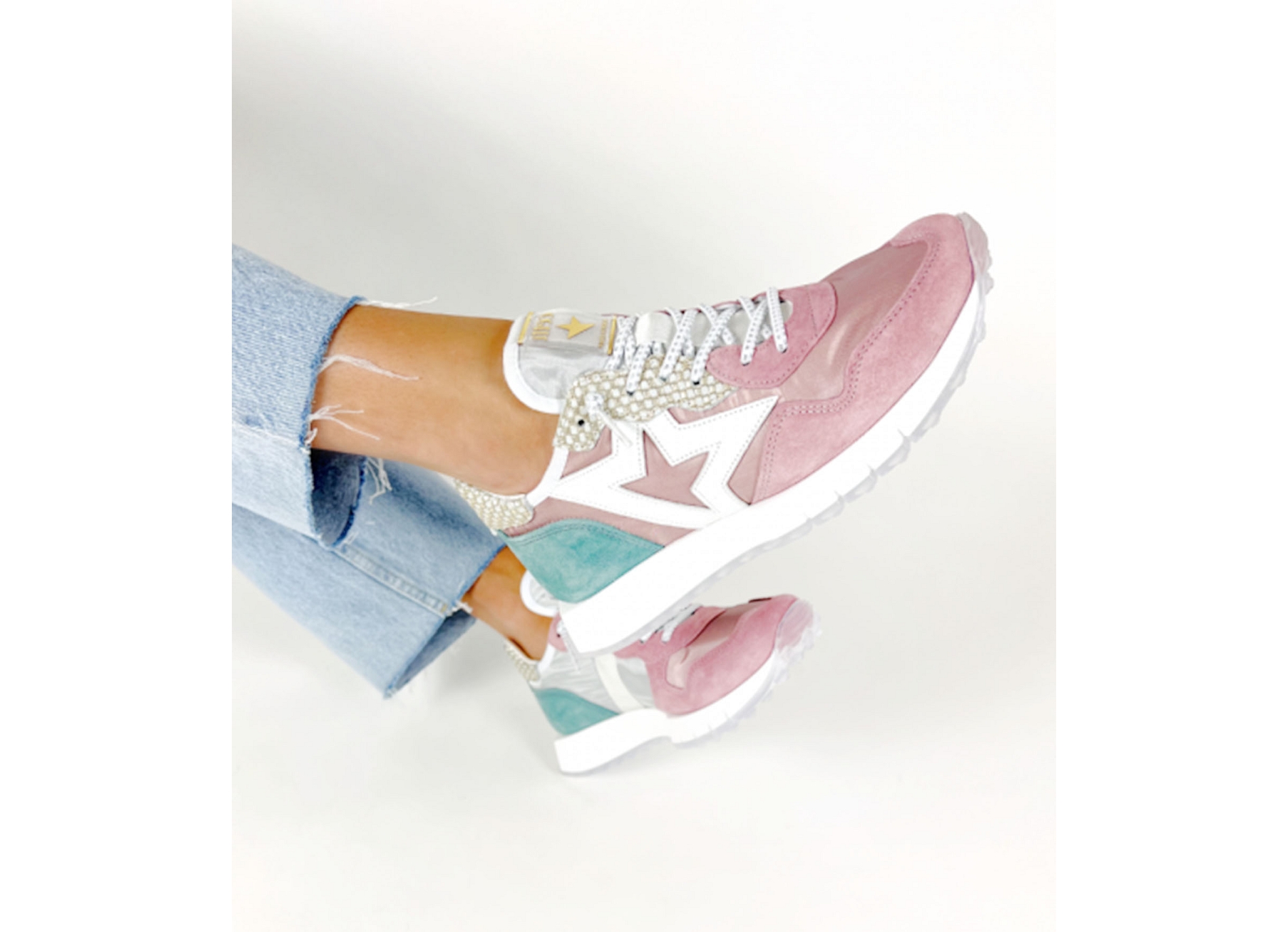 C1311 w rose