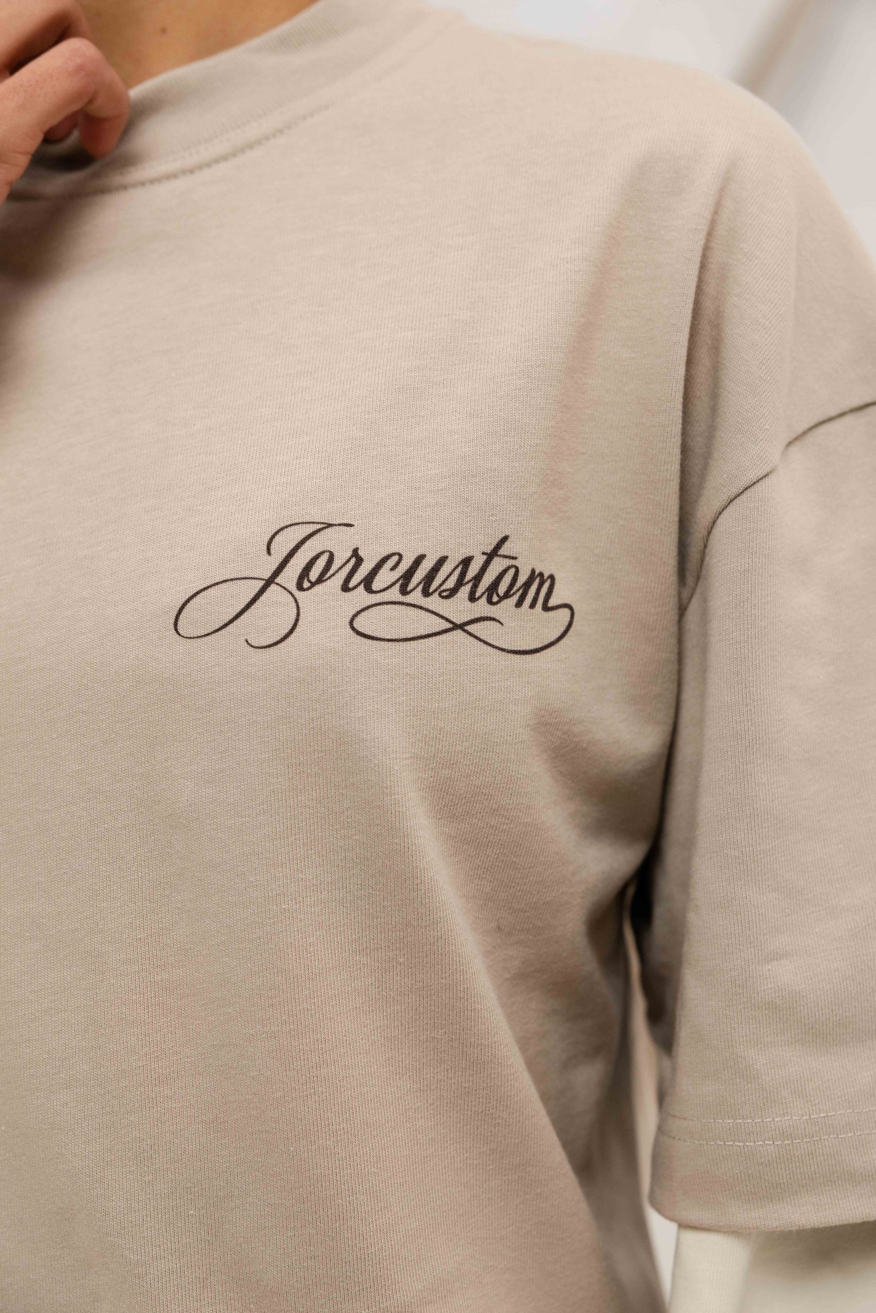 Jorcustom Handscript Double Layered Longsleeve T-Shirt Dames Taupe/Beige