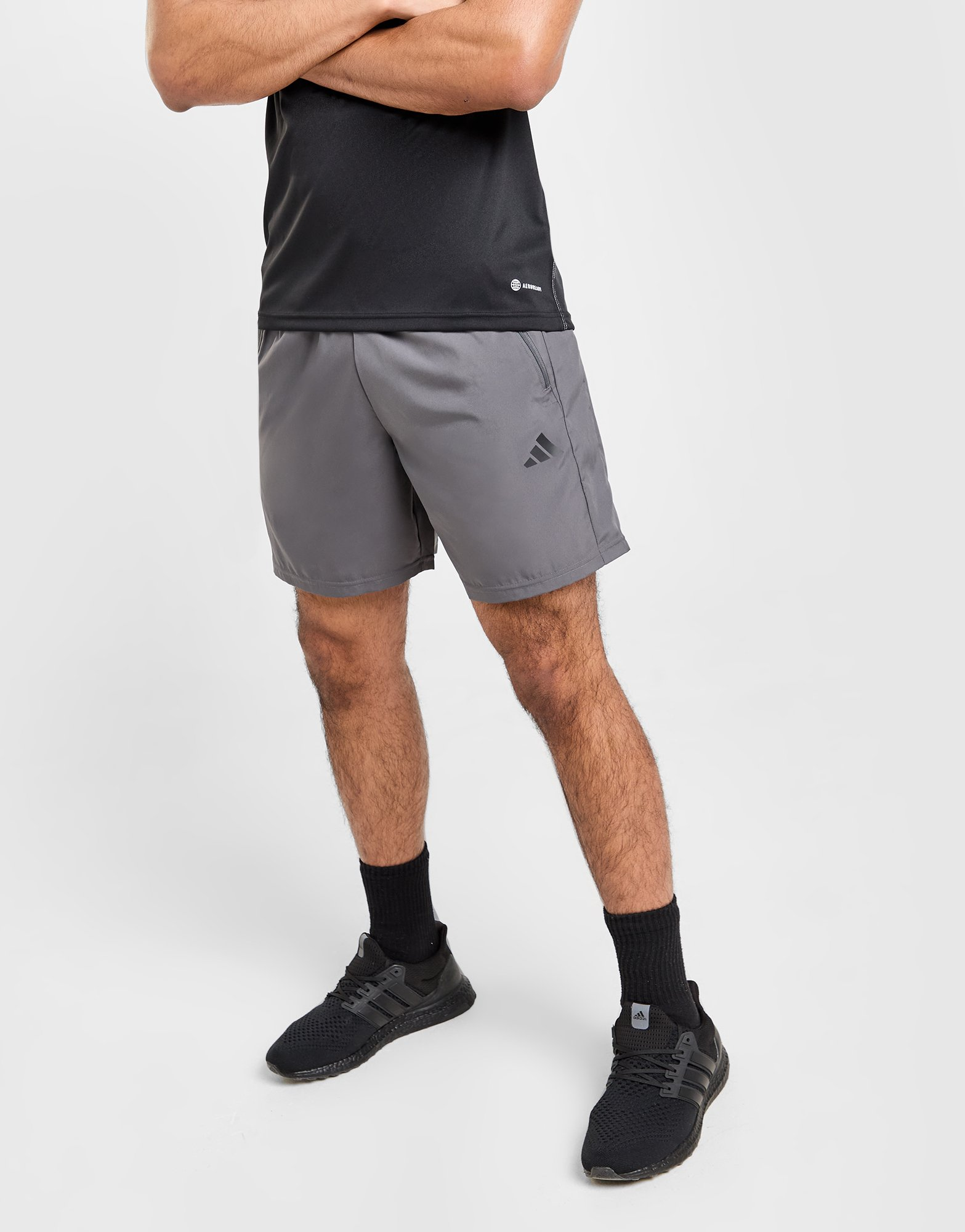 adidas Short d'entraînement en toile Train Essentials
