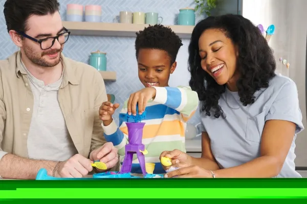 Kinetic Sand Soft Serve Station