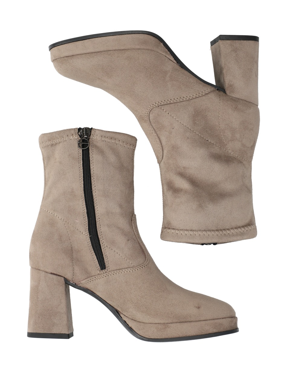 Stiefelette