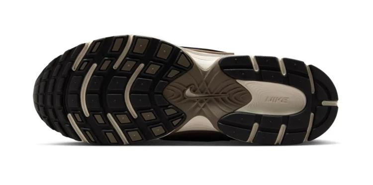 Nike V5 RNR Grijs