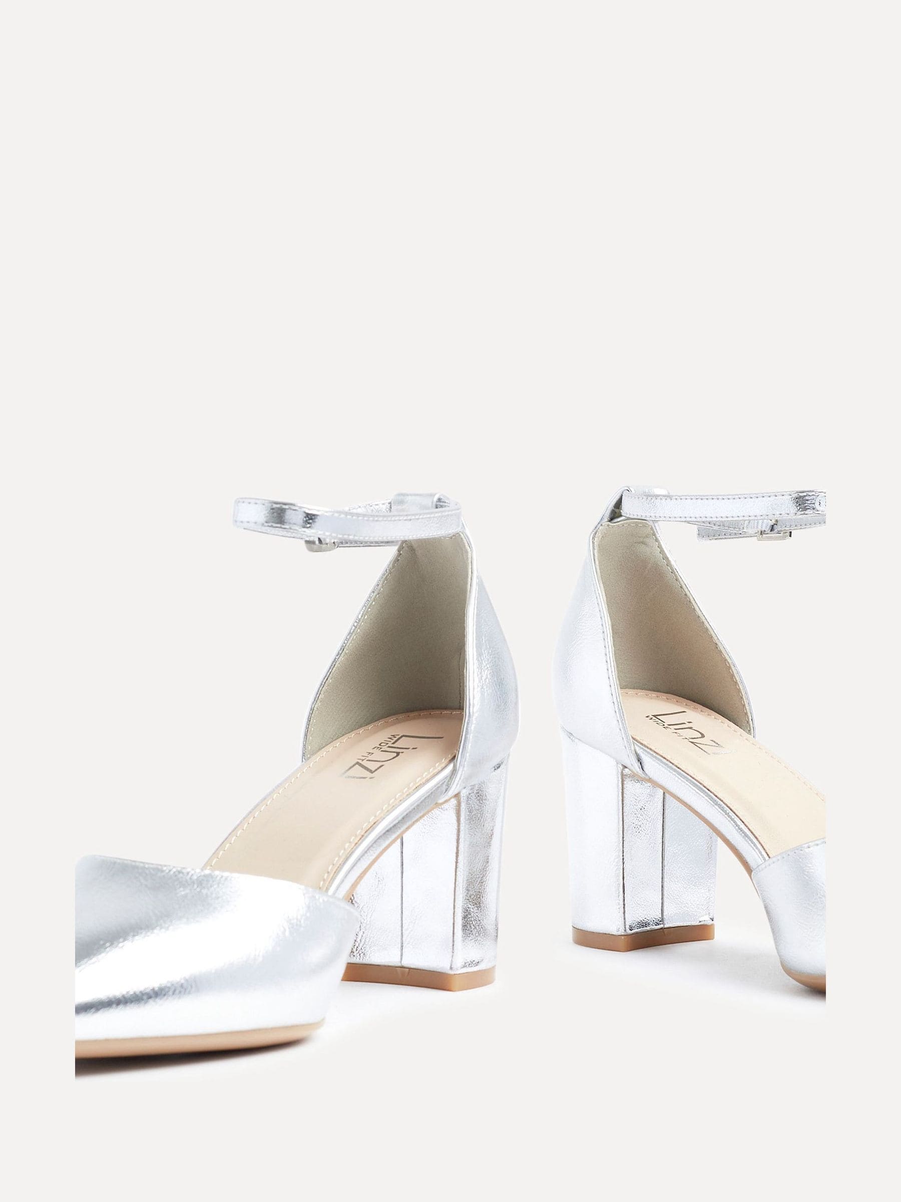 Zilver - Linzi Davina pumps met blokhak en dichte hiel