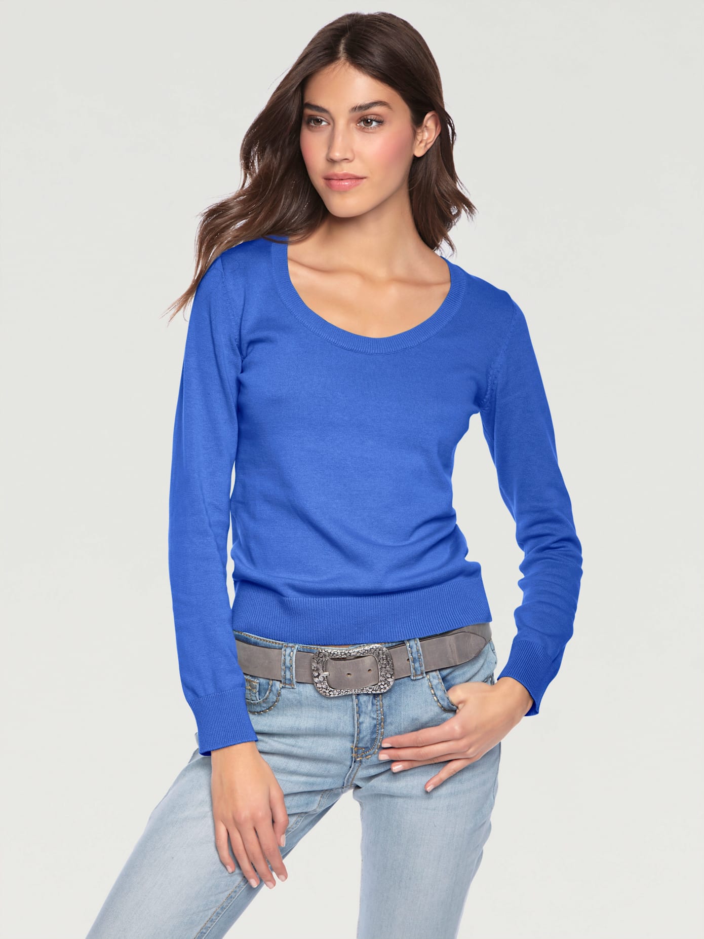 Pull col rond basique et facile à associer, coloris tendance