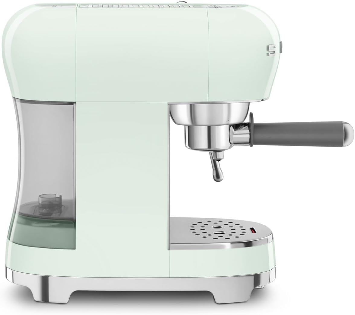 Smeg, Machine à Café Expresso Manuelle ECF02CREU, Système Thermoblock et Buse Vapeur, 4 Fonctions Expresso, Plateau Amovible, Porte Filtre, Réservoir d'Eau 1 L, Dimensions Compactes, 1350W, Crème