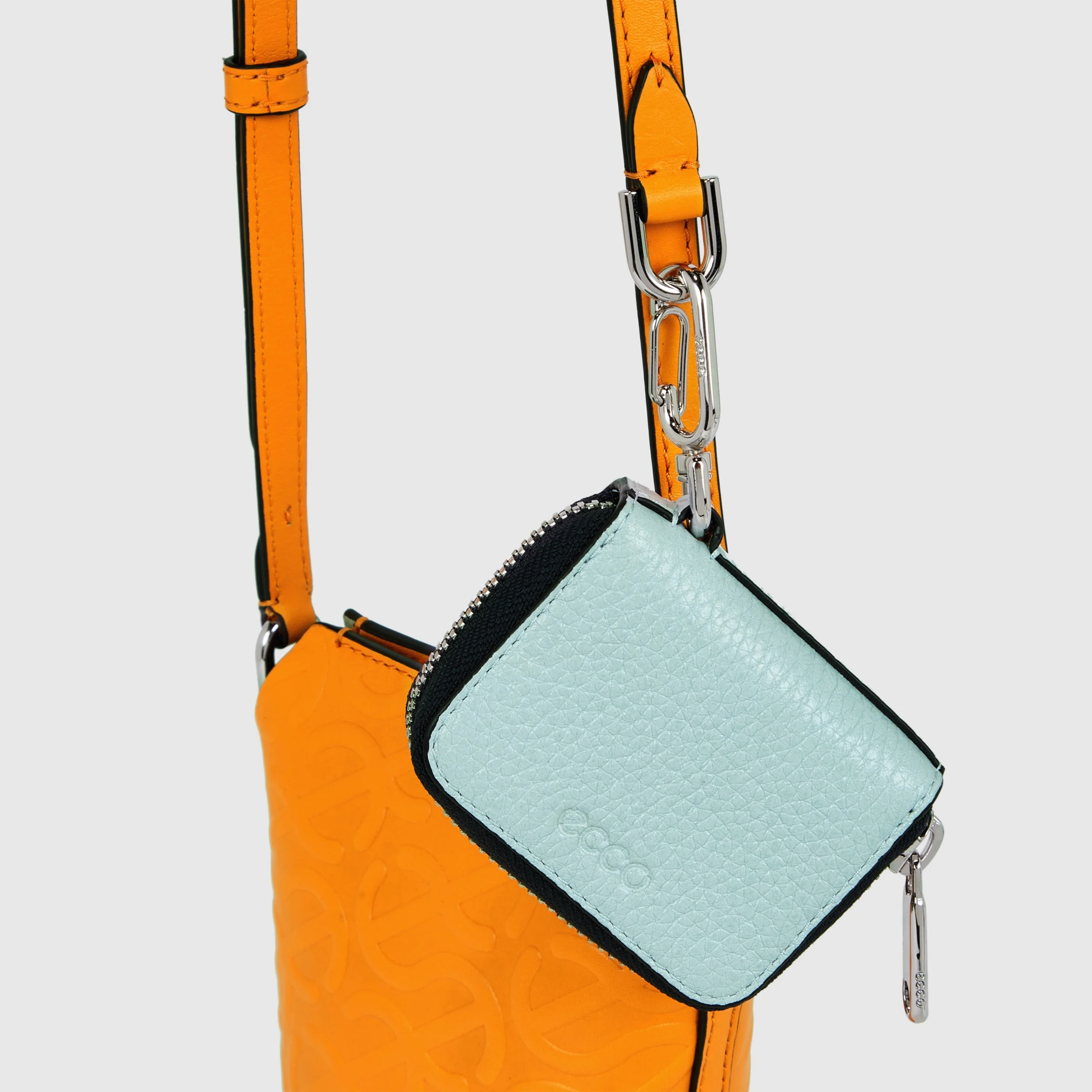ECCO Pot Bag Umhängetasche aus Leder Orange 9X19X9 cm
