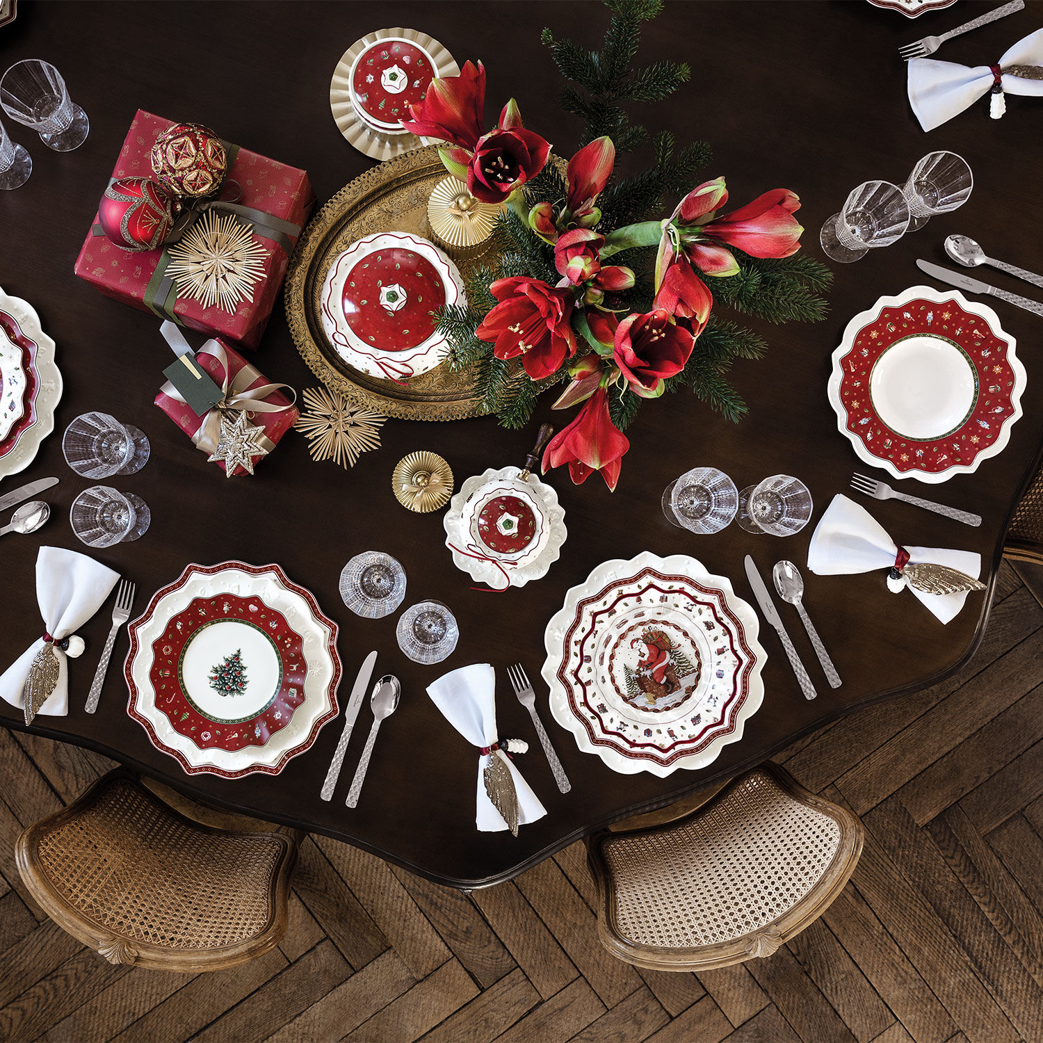 Toy's Delight Soup bowl Red, 10.4'', Premium Porcelain