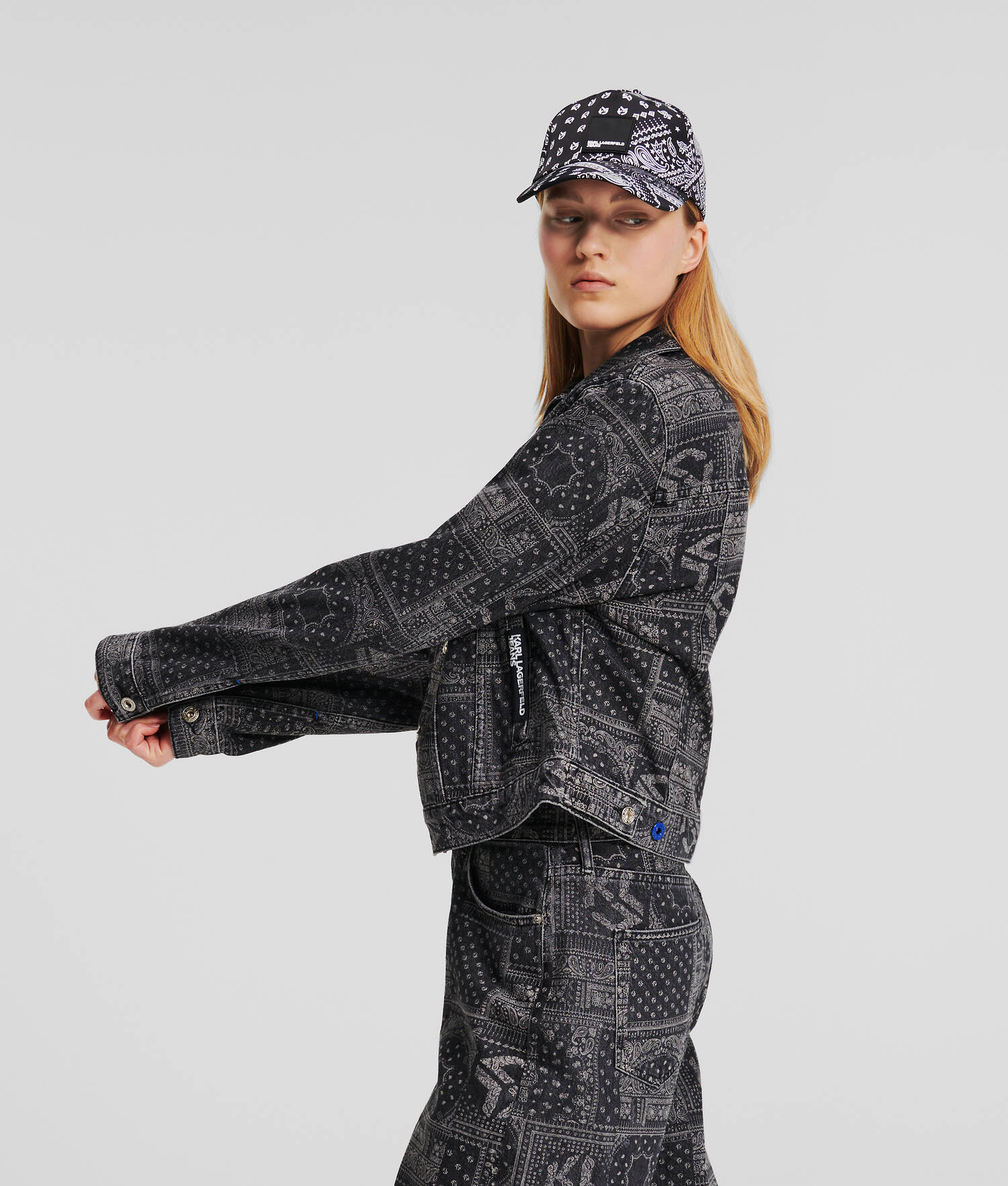 BLOUSON EN DENIM À IMPRIMÉ BANDANA KLJ