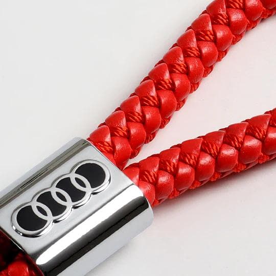 Rød Audi Nøkkelring i flettet skinn