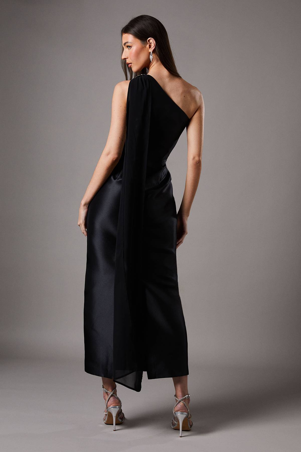 Coast Robe Longue Asymétrique en Sergé avec Broche Diamantée