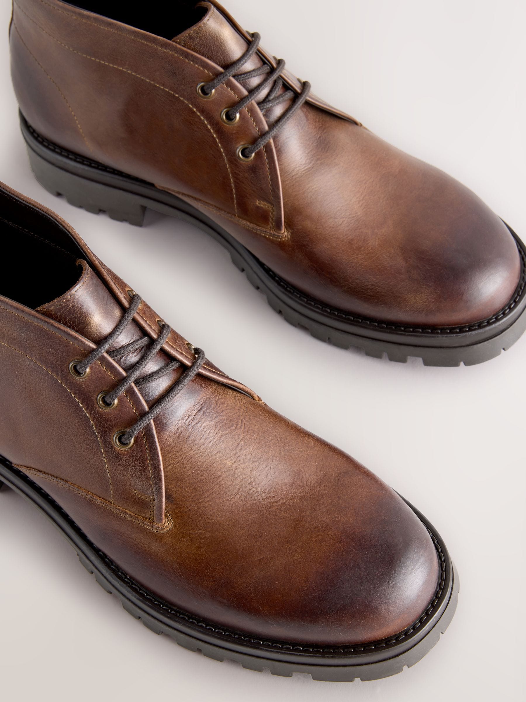 Lichtbruin - Chunky Leather Chukka Boots